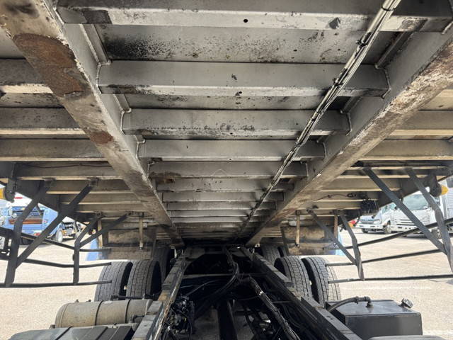 いすゞギガセルフローダー大型（10t）[写真17]