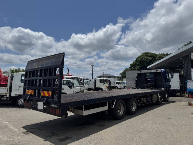 いすゞギガセルフローダー大型（10t）[写真02]