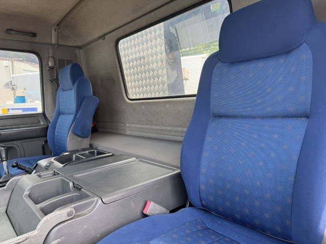 いすゞギガセルフローダー大型（10t）[写真28]