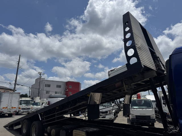 いすゞギガセルフローダー大型（10t）[写真06]