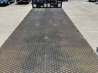 いすゞギガセルフローダー大型（10t）[写真09]