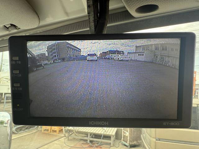 いすゞエルフ平ボディ小型（2t・3t）[写真12]