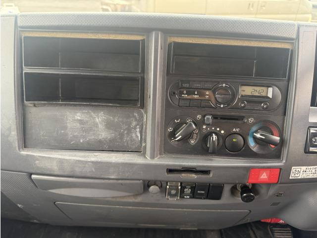 いすゞエルフ平ボディ小型（2t・3t）[写真35]