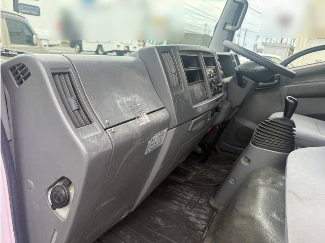 いすゞエルフ平ボディ小型（2t・3t）[写真39]