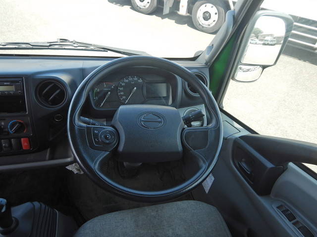 日野デュトロアルミブロック小型（2t・3t）[写真19]