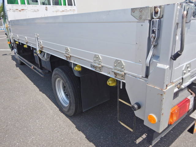 日野デュトロアルミブロック小型（2t・3t）[写真28]