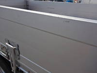 日野デュトロアルミブロック小型（2t・3t）[写真32]