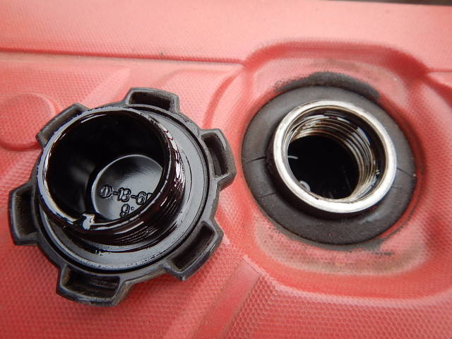 日野デュトロコンテナ専用車小型（2t・3t）[写真15]