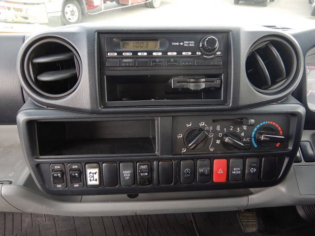 日野デュトロコンテナ専用車小型（2t・3t）[写真21]