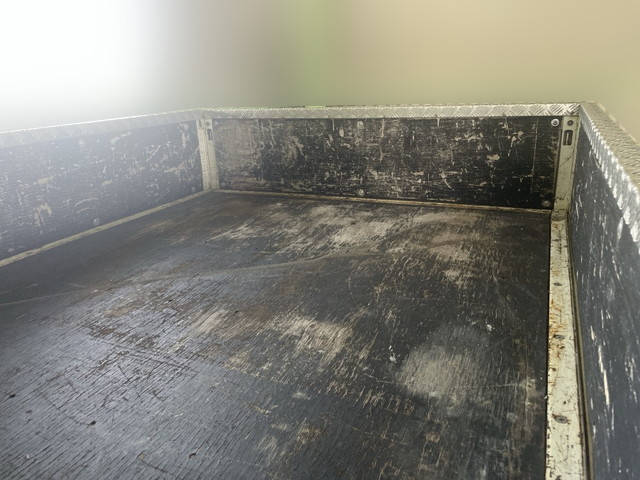 三菱ふそうキャンターガッツ平ボディ小型（2t・3t）[写真13]