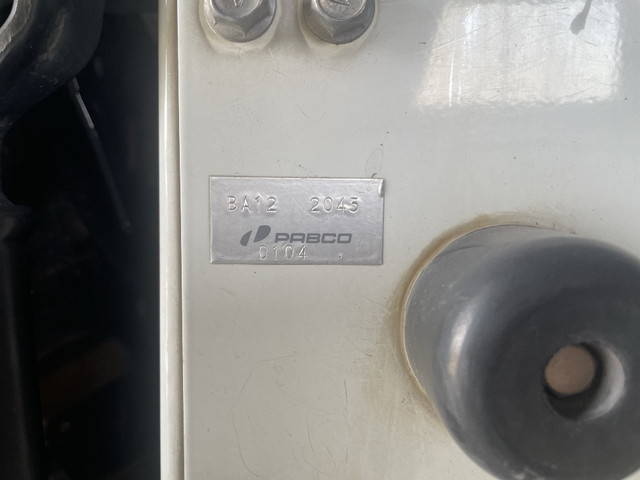 三菱ふそうキャンターガッツ平ボディ小型（2t・3t）[写真14]