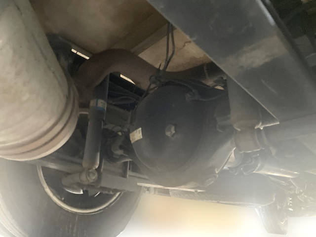 三菱ふそうキャンターガッツ平ボディ小型（2t・3t）[写真20]