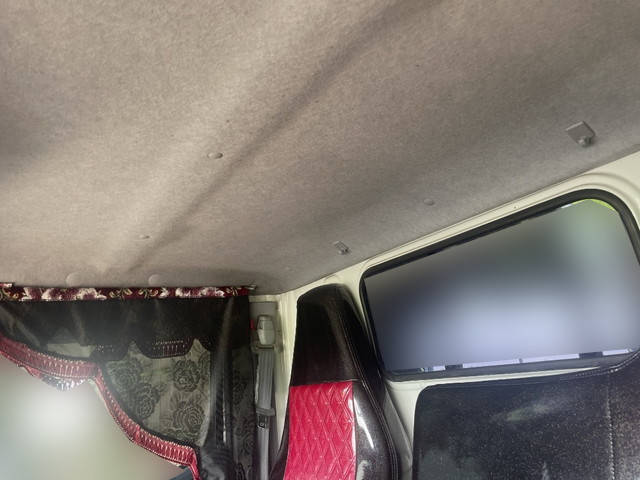 三菱ふそうキャンターガッツ平ボディ小型（2t・3t）[写真30]