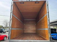 三菱ふそうキャンターアルミバン小型（2t・3t）[写真15]