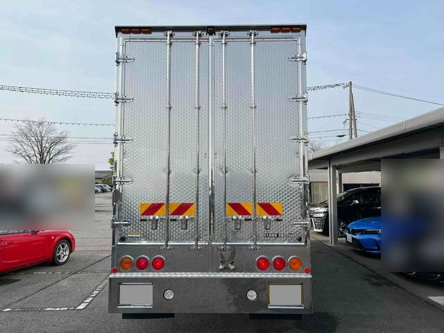 三菱ふそうキャンターアルミバン小型（2t・3t）[写真06]