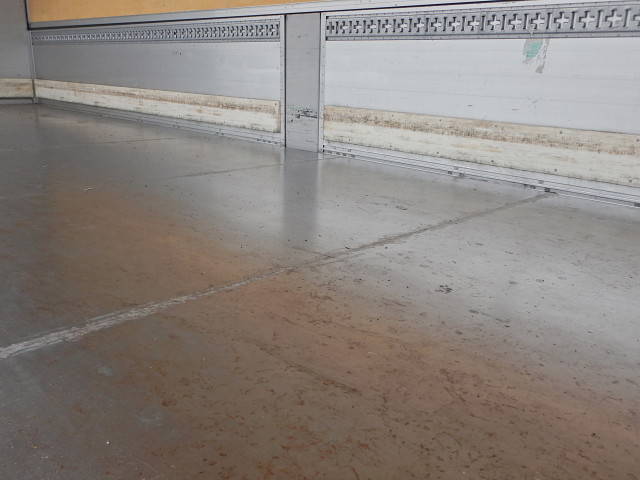 UDトラックスその他の車種アルミウイング大型（10t）[写真10]