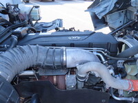 UDトラックスクオンアルミウイング大型（10t）[写真18]