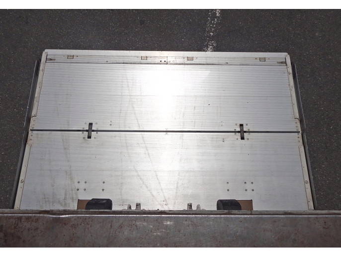 UDトラックスその他の車種アルミウイング大型（10t）[写真18]