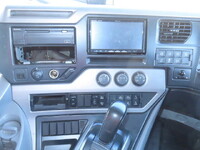 UDトラックスクオンアルミウイング大型（10t）[写真25]