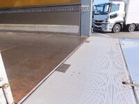 UDトラックスクオンアルミウイング大型（10t）[写真33]