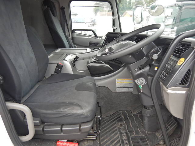 UDトラックスその他の車種アルミウイング大型（10t）[写真33]