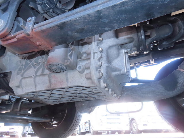 UDトラックスクオンアルミウイング大型（10t）[写真08]