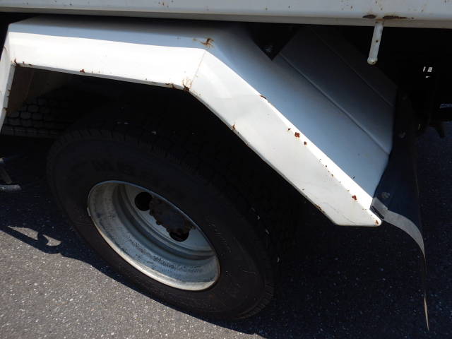 いすゞフォワードダンプ中型（4t）[写真32]