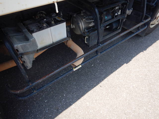 いすゞフォワードダンプ中型（4t）[写真34]