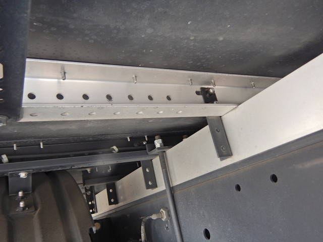 日野レンジャーアルミウイング中型（4t）[写真10]