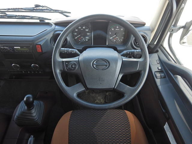 日野レンジャーアルミウイング中型（4t）[写真19]