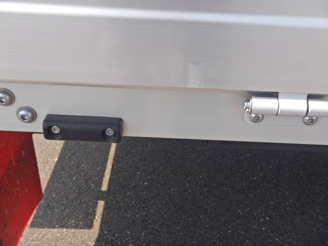 日野レンジャーアルミウイング中型（4t）[写真24]