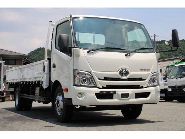 トヨタトヨエース平ボディ小型（2t・3t）2KG-XZU730 [写真01]