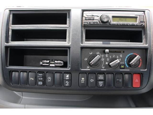 トヨタトヨエース平ボディ小型（2t・3t）[写真28]