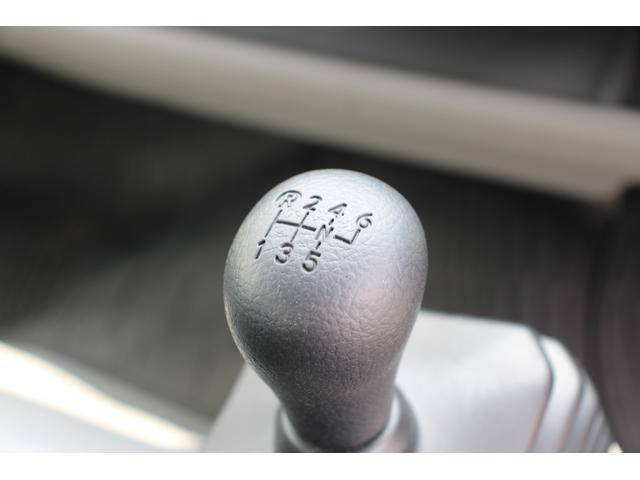 トヨタトヨエース平ボディ小型（2t・3t）[写真30]