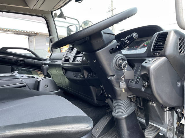 日野レンジャーアルミブロック中型（4t）[写真33]