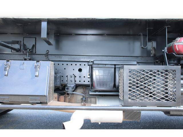 いすゞフォワードパッカー車（塵芥車）中型（4t）[写真25]