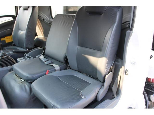 いすゞフォワードパッカー車（塵芥車）中型（4t）[写真36]