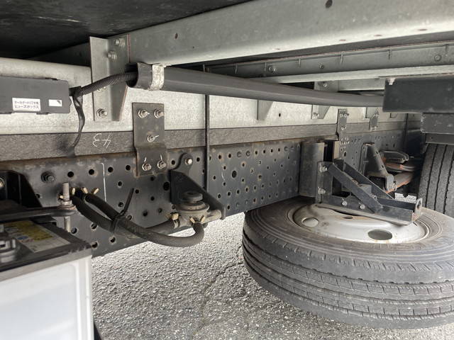 いすゞエルフアルミバン小型（2t・3t）[写真27]