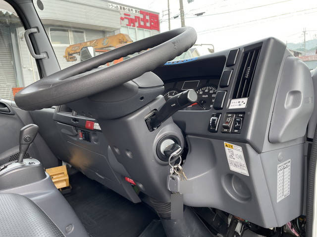 いすゞエルフアルミバン小型（2t・3t）[写真34]