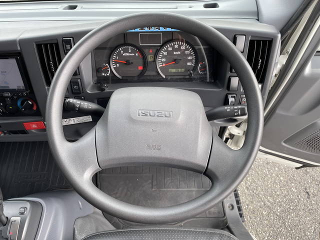 いすゞエルフアルミバン小型（2t・3t）[写真35]