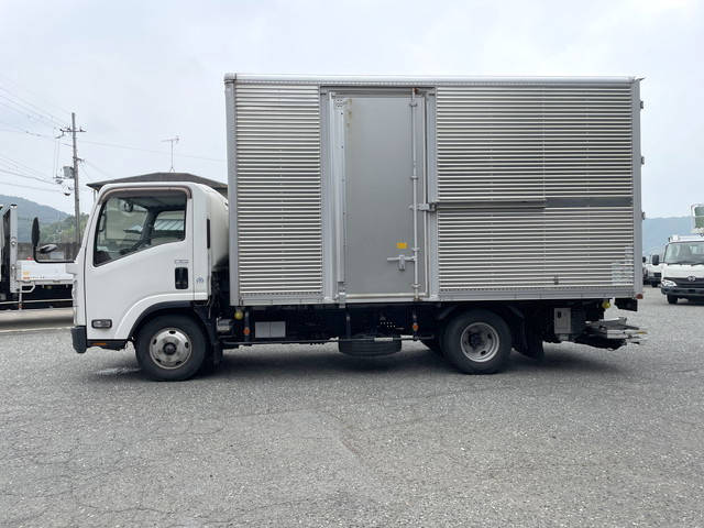 いすゞエルフアルミバン小型（2t・3t）[写真05]