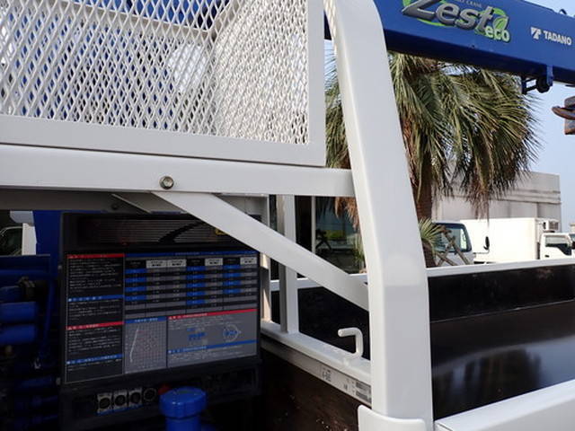 いすゞエルフクレーン4段小型（2t・3t）[写真12]