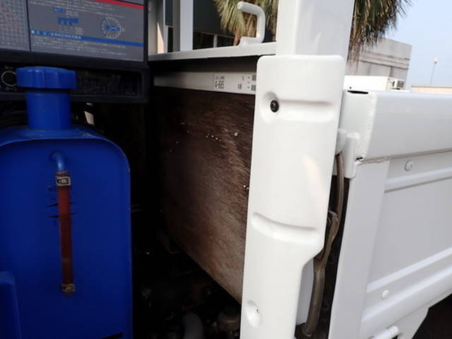 いすゞエルフクレーン4段小型（2t・3t）[写真13]