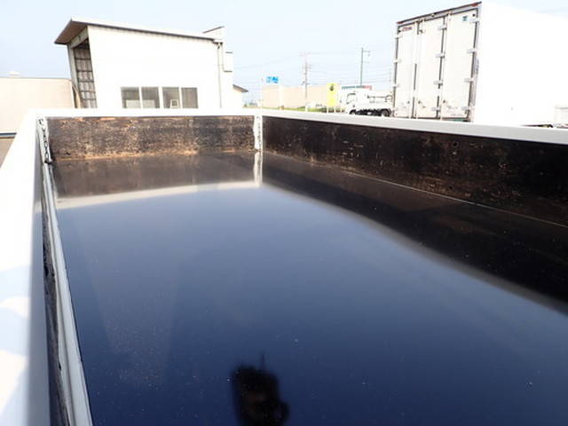 いすゞエルフクレーン4段小型（2t・3t）[写真16]