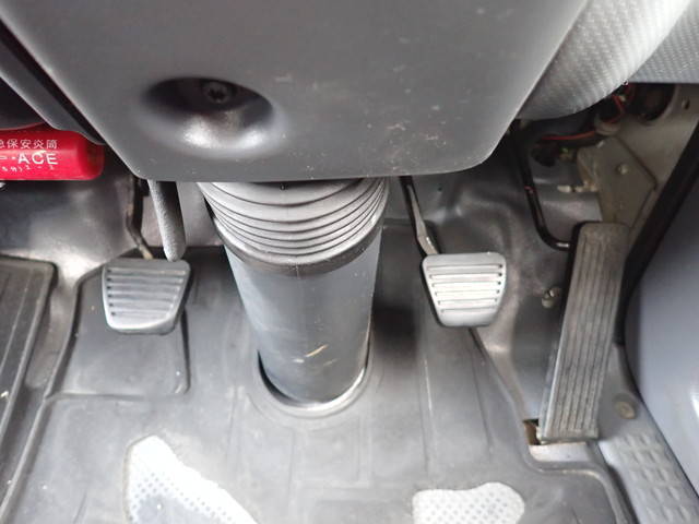 いすゞエルフクレーン5段小型（2t・3t）[写真31]