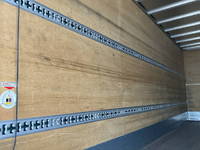 いすゞフォワードアルミバン中型（4t）[写真14]