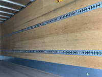 いすゞフォワードアルミバン中型（4t）[写真15]