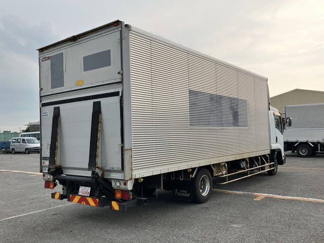 いすゞフォワードアルミバン中型（4t）[写真02]