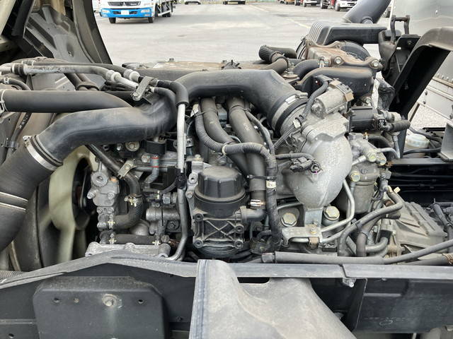 いすゞフォワードアルミバン中型（4t）[写真25]