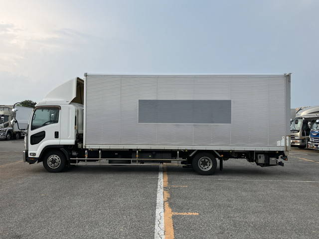 いすゞフォワードアルミバン中型（4t）[写真05]